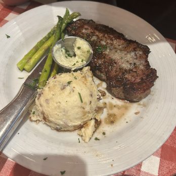 Frugatti's - Italian Near Me - Bakersfield, California