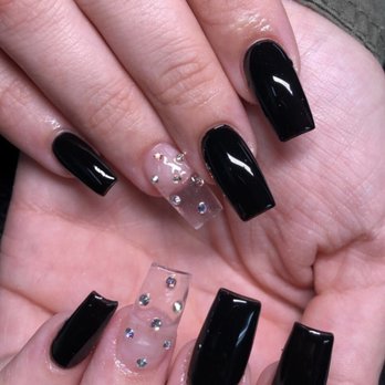Lima Beauty Lounge - Nail Technicians Near Me - Stockton, California
