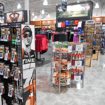 DICK'S Sporting Goods - Outdoor Gear Near Me - West Des Moines, Iowa DICK'S Sporting Goods - Outdoor Gear Near Me - West Des Moines, Iowa