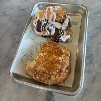 Kelly's Bakery - Sea salt cinnamon bun and Parma cottta (ham and cheese) croissant - Bakeries Near Me - Poughkeepsie, New York