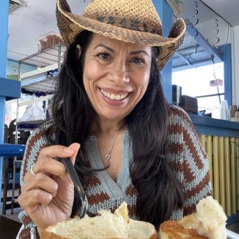 Splash Cafe - Love those Clam Chowder BREAD BOWL - American Near Me - Pismo Beach, California