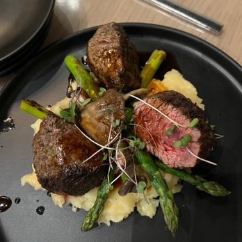 Cultivate Craft Kitchen - Petite filet asparagus mashed potatoes - New American Near Me - Draper, Utah Cultivate Craft Kitchen - Petite filet asparagus mashed potatoes - New American Near Me - Draper, Utah