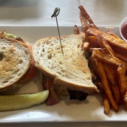Mt. Anthony Country Club - Restaurant and Vermont Weddings