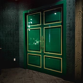 Bar Moon - Cocktail Bars Near Me - Houston, Texas