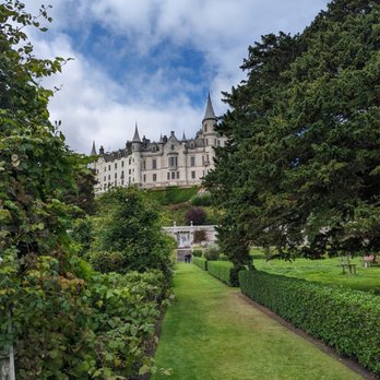 Dunrobin Castle - Look from below of Dunrobin Castle - Landmarks & Historical Buildings Near Me