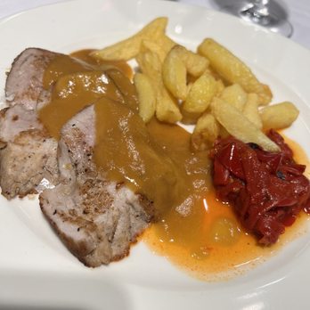 Abandoko Batzokia - Restaurants Near Me - Bilbo, BI