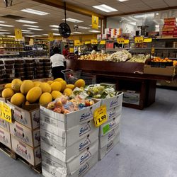 Ali Baba International Food Market - The fresh supermarket side