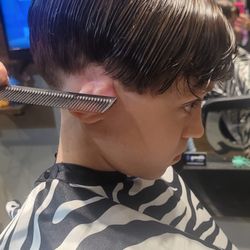Headquarters Haircuts For Men - More mess ups