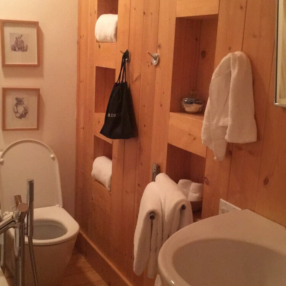 Fire Mountain Resort & Spa - Red Thunder Bathroom - Vacation Rentals Near Me - Highlands, North Carolina Fire Mountain Resort & Spa - Red Thunder Bathroom - Vacation Rentals Near Me - Highlands, North Carolina