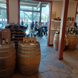 Sirromet Wines