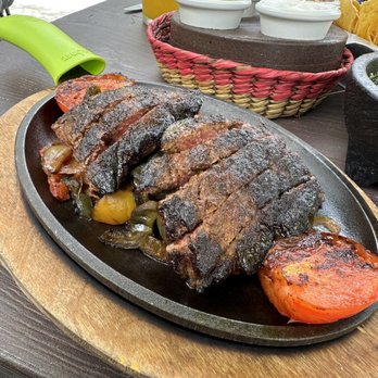 El Camino - Chile Rubbed Steak Fajitas - Mexican Near Me - Boca Raton, Florida El Camino - Chile Rubbed Steak Fajitas - Mexican Near Me - Boca Raton, Florida