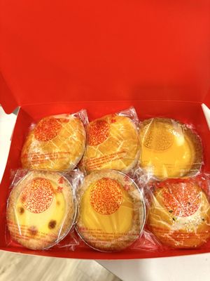 Kam Do Bakery by null