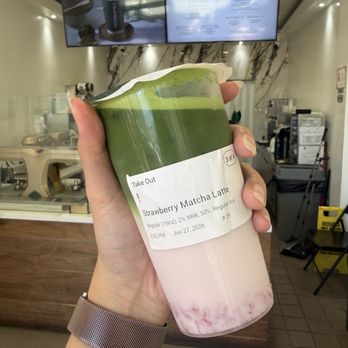 Chapresso - Strawberry Matcha Latte - Bubble Tea Near Me - San Marino, California
