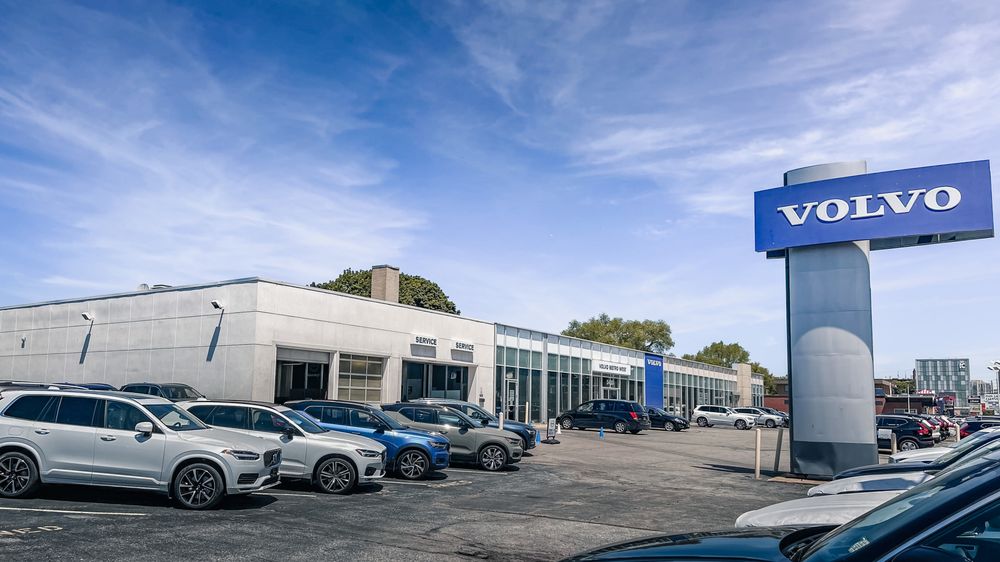 VOLVO METRO WEST Updated September 2024 1386 The Queensway