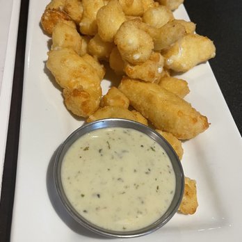 Meade Street Bistro - Cheese Curds - Bars Near Me - Appleton, Wisconsin