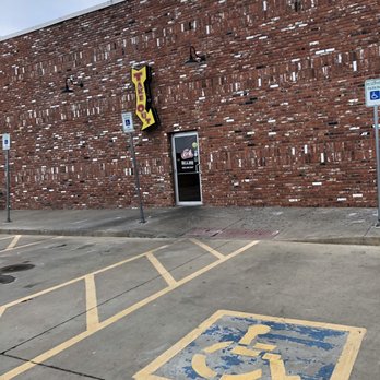 Earl's Rib Palace - Take out area located at the south of the building - American Near Me - Oklahoma City, Oklahoma Earl's Rib Palace - Take out area located at the south of the building - American Near Me - Oklahoma City, Oklahoma