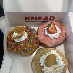 Fruity pebbles, strawberry shortcake and banana pudding Fruity pebbles, strawberry shortcake and banana pudding