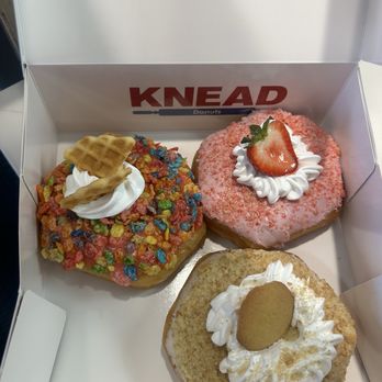 Knead Donuts & Tea - Fruity pebbles, strawberry shortcake and banana pudding - Donuts Near Me - Long Beach, California Knead Donuts & Tea - Fruity pebbles, strawberry shortcake and banana pudding - Donuts Near Me - Long Beach, California