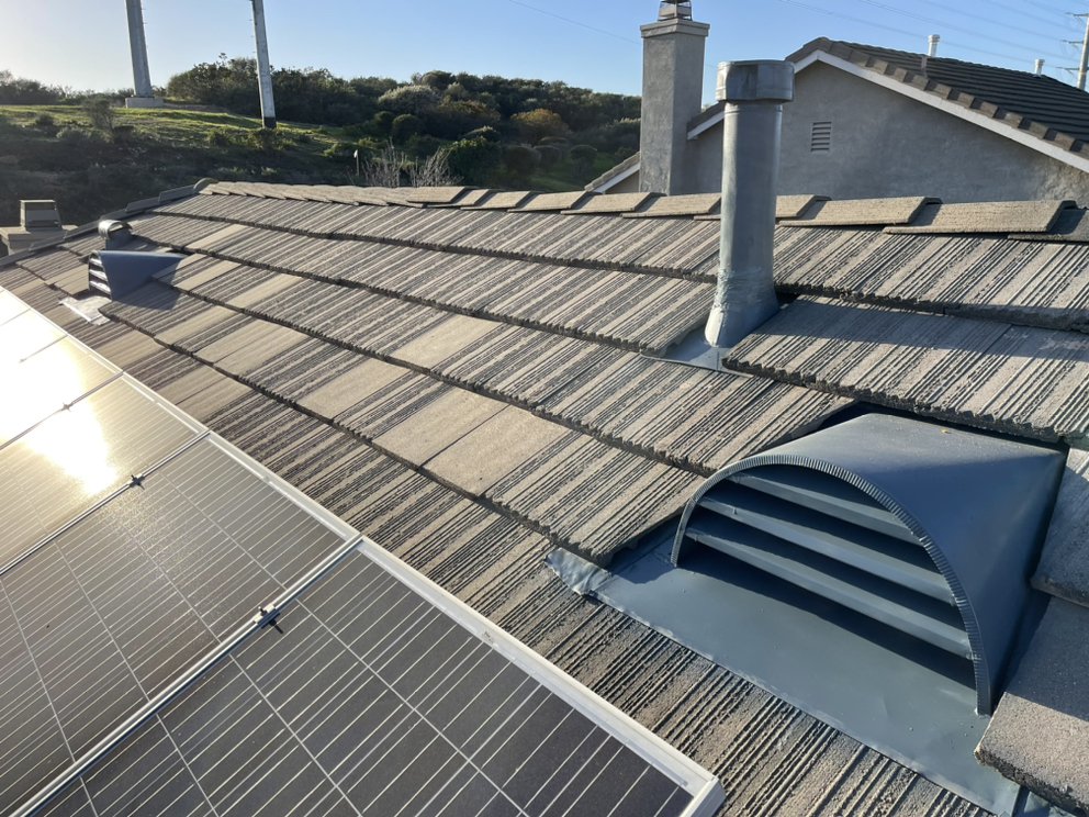 Slide of Juan's Pro Roofers