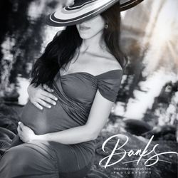 Fairmount Park - Maternity photography pregnancy