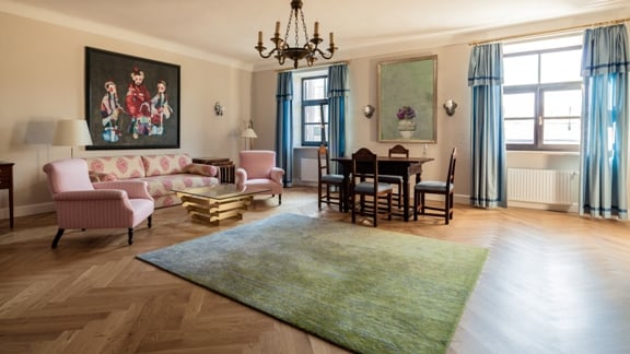 Schlossberghotel – Das Kunsthotel by null