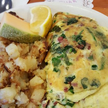 Blueberry Hill - Spinach bacon omelette - Breakfast & Brunch Near Me - Darien, Illinois