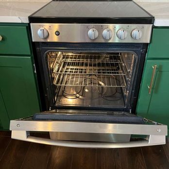 Sandra's Cleaning Service - Home Cleaning Near Me - Brooklyn Park, Maryland Sandra's Cleaning Service - Home Cleaning Near Me - Brooklyn Park, Maryland