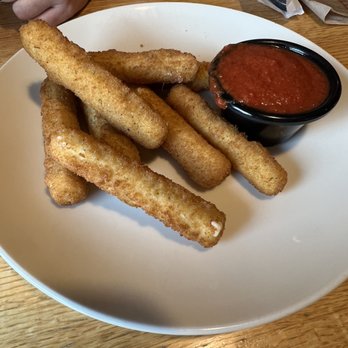 Applebee's Grill + Bar - Mozzarella Sticks - American Near Me - Germantown, Maryland