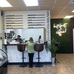 Vape Cafe - Inside