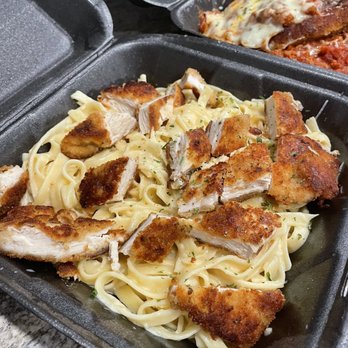 Petrella's Italian Cafe - Chicken Fettuccine Alfredo - Italian Near Me - Pensacola, Florida Petrella's Italian Cafe - Chicken Fettuccine Alfredo - Italian Near Me - Pensacola, Florida