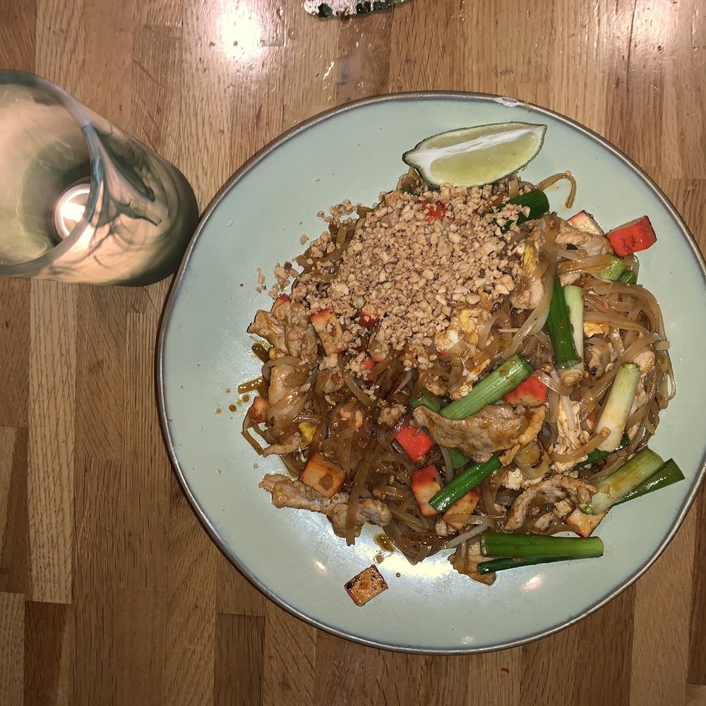 Lemongrass - chicken Pad Thai - Thai Near Me - Annapolis, Maryland Lemongrass - chicken Pad Thai - Thai Near Me - Annapolis, Maryland