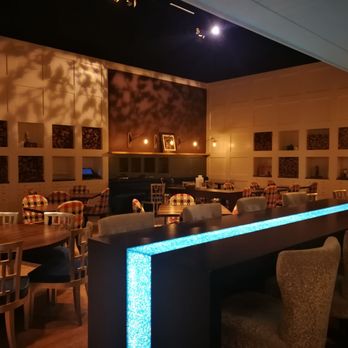 REVUE - This is the bar and restaurant behind the Garrison house inside Revue - Italian Near Me - Austin, Texas REVUE - This is the bar and restaurant behind the Garrison house inside Revue - Italian Near Me - Austin, Texas