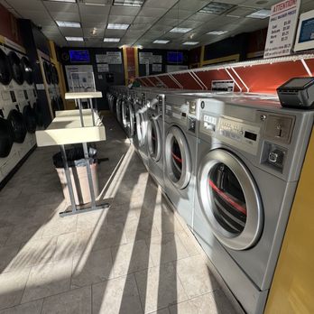 Belmont Street Laundry - Store - Laundromat Near Me - Belmont, Massachusetts Belmont Street Laundry - Store - Laundromat Near Me - Belmont, Massachusetts