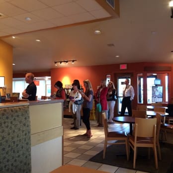 Panera Bread - Long long line at 8:18am - Sandwiches Near Me - Jefferson City, Missouri