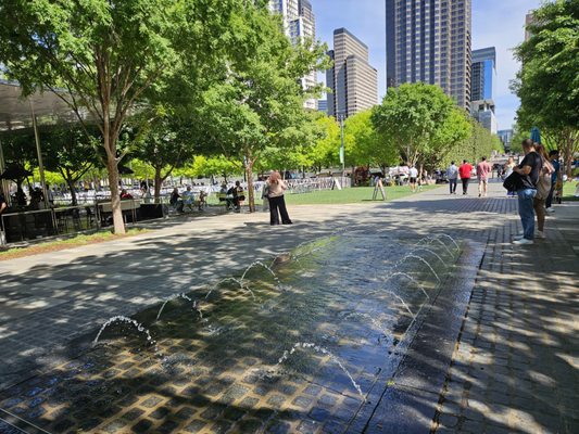 Klyde Warren Park by null