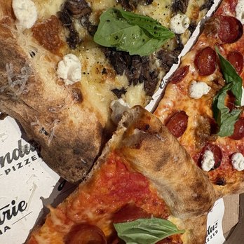 L'industrie Pizzeria - Pizza Near Me - Brooklyn, New York L'industrie Pizzeria - Pizza Near Me - Brooklyn, New York