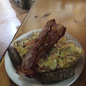 Kilbourn City Grill - Omelet/ breakfast plate - American Near Me - Wisconsin Dells, Wisconsin Kilbourn City Grill - Omelet/ breakfast plate - American Near Me - Wisconsin Dells, Wisconsin
