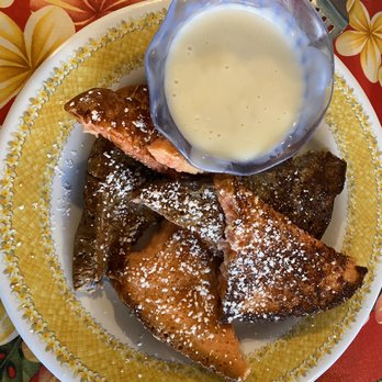808 Grindz Cafe - Rainbow French Toast - Cafes Near Me - Lahaina, Hawaii