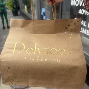 Delysees - Desserts Near Me - Toronto, Ontario