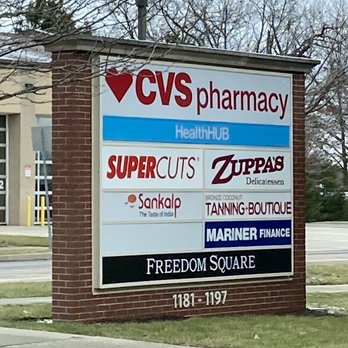 Freedom Square - Sign at entrance to mall - Shopping Centers Near Me - Cranberry Township, Pennsylvania