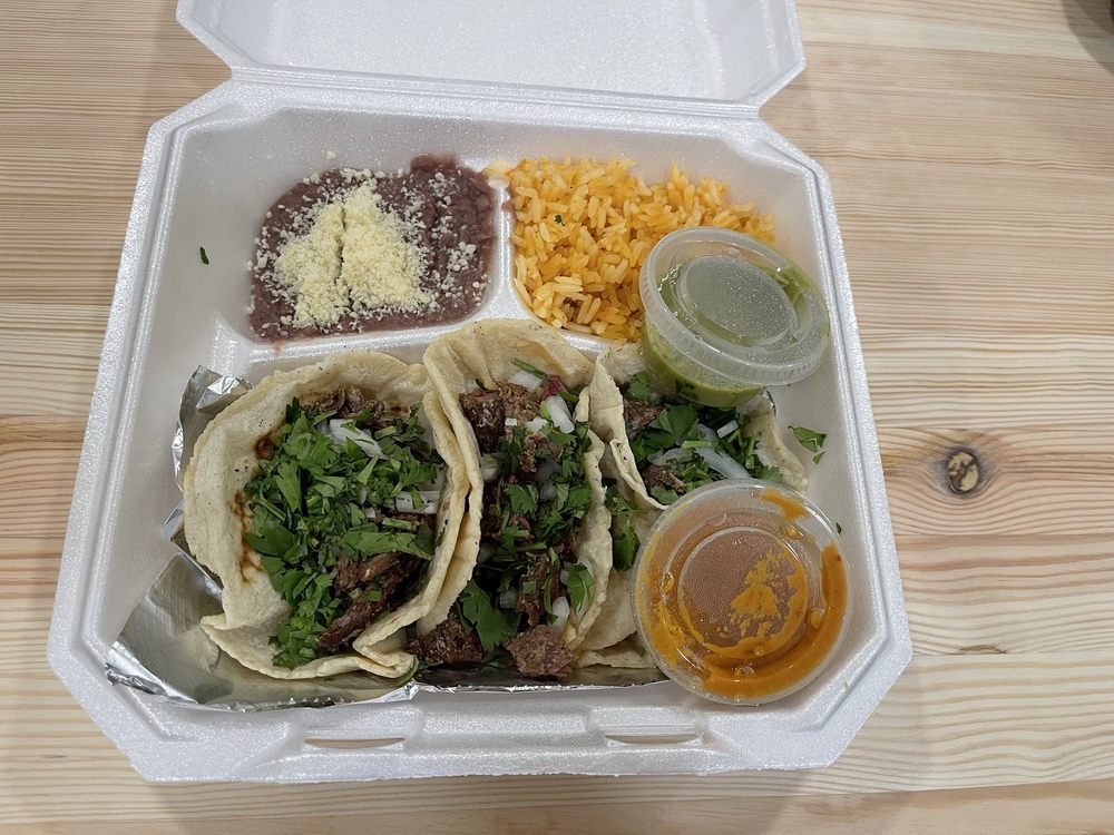 Delicias Catrachas Logo