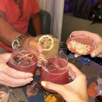 Beacon - Cocktail Bars Near Me - Tampa, Florida