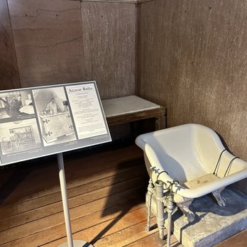 Lightner Museum - Tub - Museums Near Me - Saint Augustine, Florida
