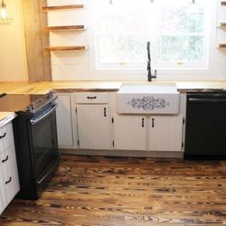 Kerby Custom Renovations - Rustic kitchen (sink view)