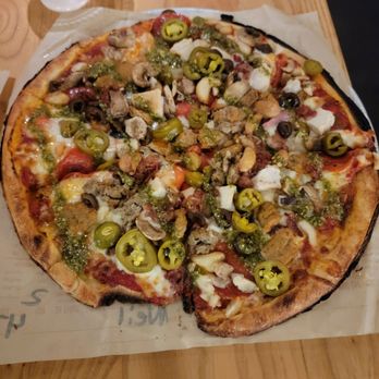 Blaze Pizza - Build-your-own pizza - Pizza Near Me - Dewitt, New York