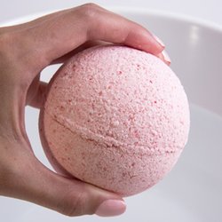 Me Time Body Magic - We sell bath bombs!