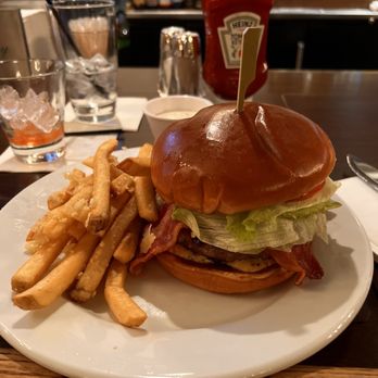 Mizpah Hotel - Mizpah Burger and Garlic Fries - Hotels Near Me - Tonopah, Nevada Mizpah Hotel - Mizpah Burger and Garlic Fries - Hotels Near Me - Tonopah, Nevada