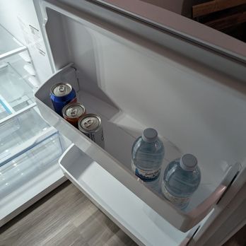 AirBnB - Beverages already in the fridge - Vacation Rentals Near Me - Colorado Springs, Colorado AirBnB - Beverages already in the fridge - Vacation Rentals Near Me - Colorado Springs, Colorado