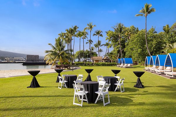 Courtyard by Marriott King Kamehameha's Kona Beach Hotel by null