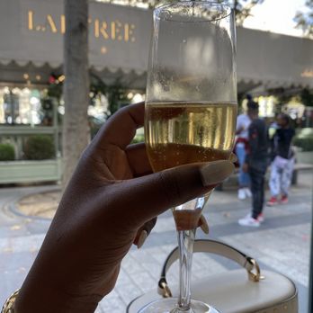 Ladurée - Macarons Near Me - Paris, 75 Ladurée - Macarons Near Me - Paris, 75
